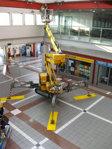 Manutenzione centro commercialeTerminal Traghetti - Genova